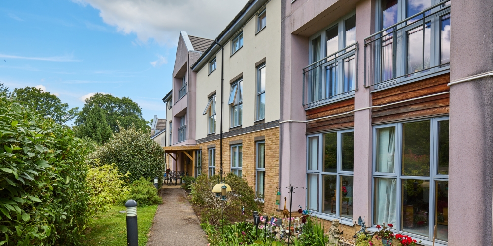 Leggyfield Court, Horsham